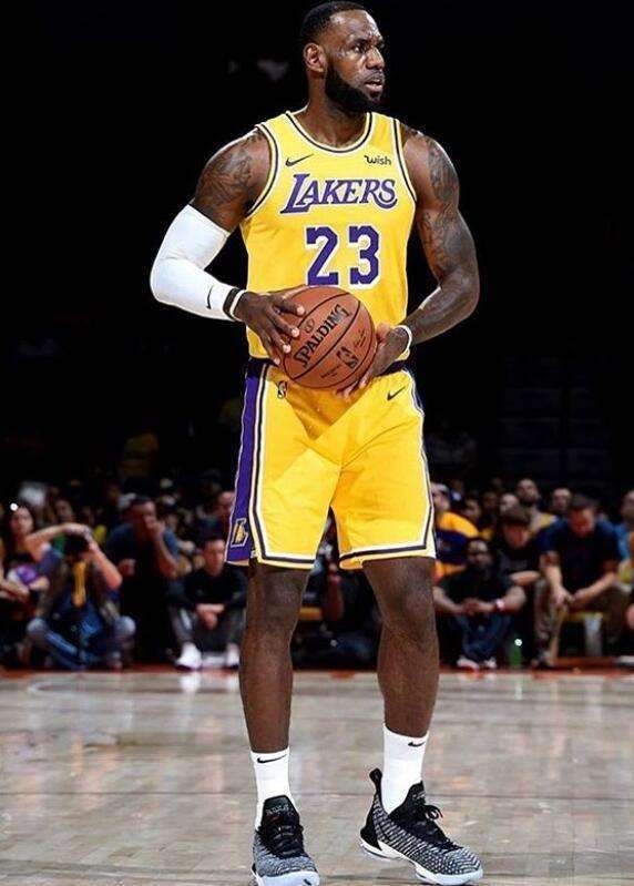 12900分！詹姆斯仅差2场将打破科比20年创造的纪录