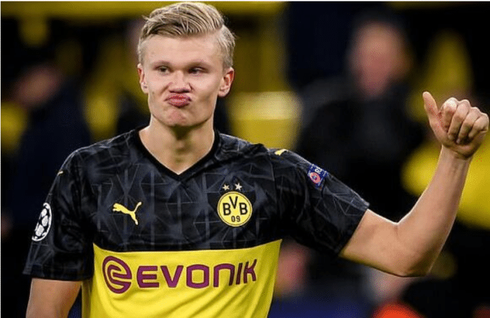 随队记者：哈兰德愿加盟巴萨，索要3000万年薪！签字费、佣金4000万！