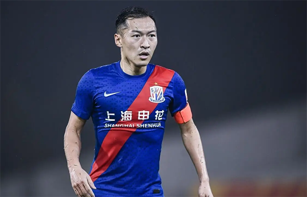 上海申花夏季转会：人员变动与新援陈晋一