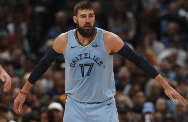 疯狂！半场打完突遭隔离，NBA再现无语操作，恐遭遇大麻烦