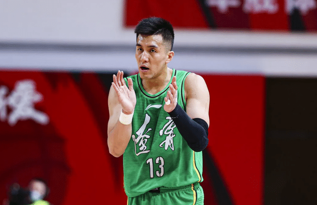 破案了，郭艾伦怒吼庆祝为何会吃T？现场原声还原真相