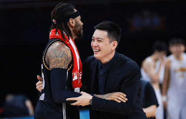 辽篮利好！杨鸣亲承莫兰德即将回归，获赞卫冕最后一块拼图