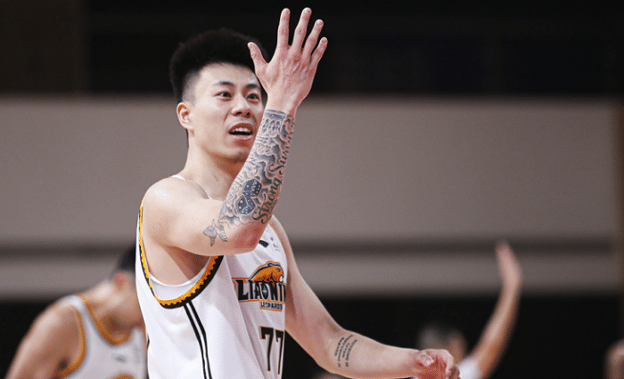 张镇麟迎24岁生日！辽篮送祝福，一年内五大变化，力争率队卫冕