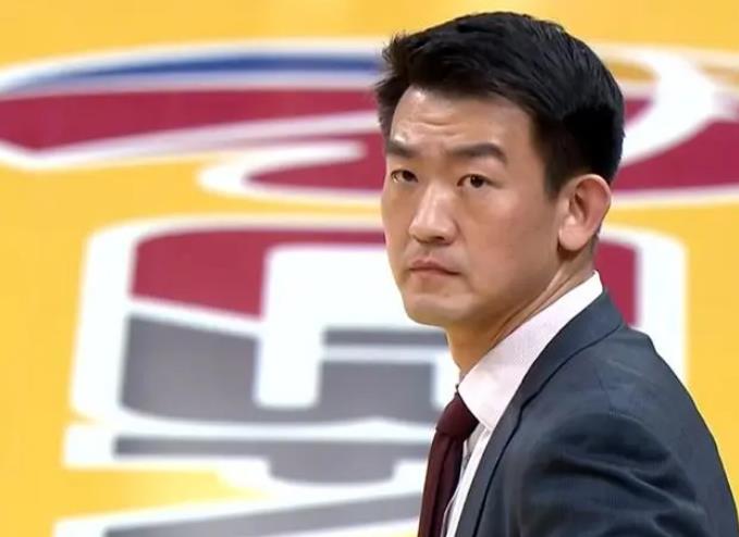 王博续约广厦，却官宣球队退出CBA夏季联赛