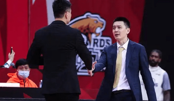 CCTV5直播！辽粤二番战，杨鸣再度斗法杜锋，春节前压轴大戏