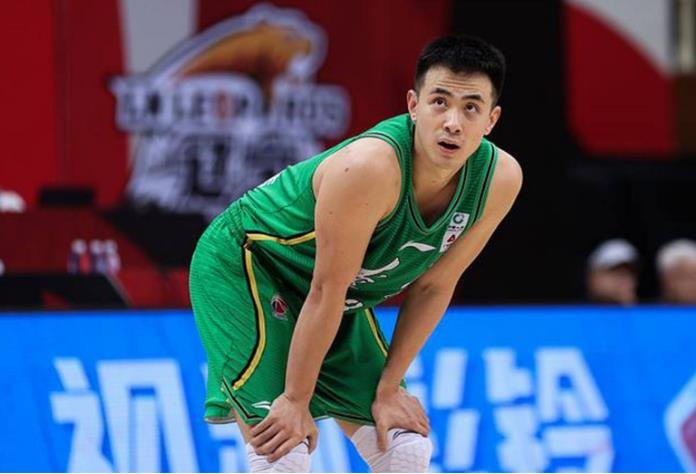 骂的是谁？赵继伟为何朋友圈开骂？名记点名，直播画面被曝出