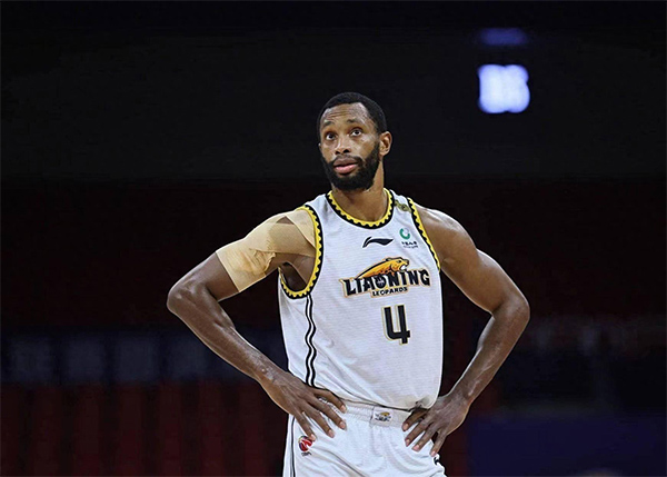 CBA再演恩怨对决！卫冕冠军欲擒昔日死敌 功勋教头归队执教？