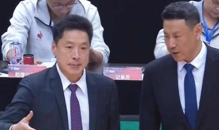 苏沪假球再添证据！李春江喊话，江苏提前订机票，外援直接回国