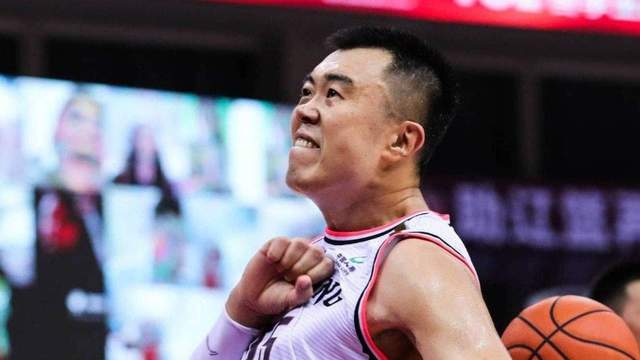 CBA强强对话！卫冕冠军剑指6连胜 强队克星能否再演神奇？